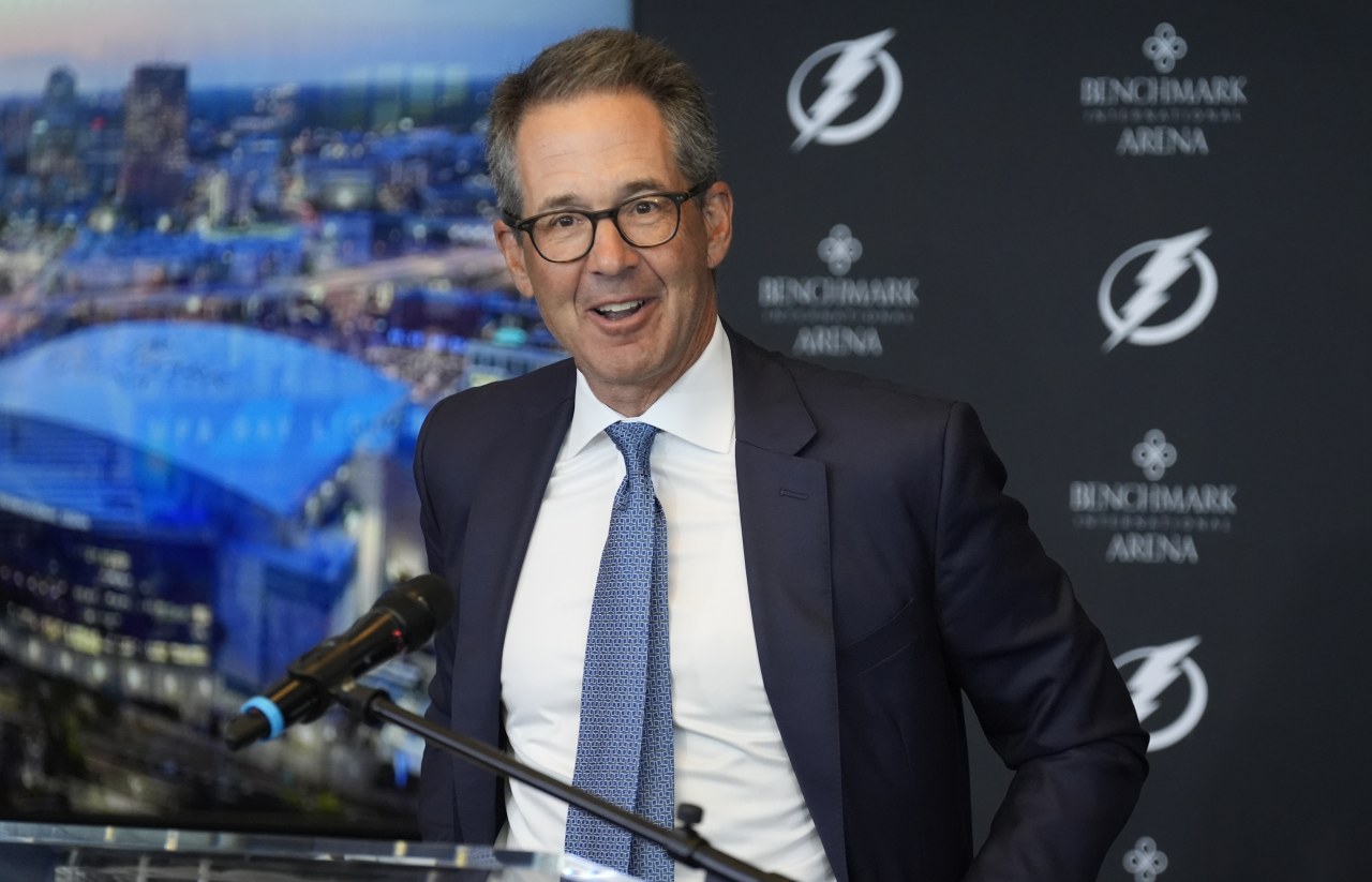 Blue Owl co-founder sells stake in Washington Commanders