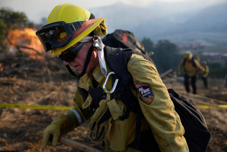 Why the Sandy Fire in California is difficult to contain right now
