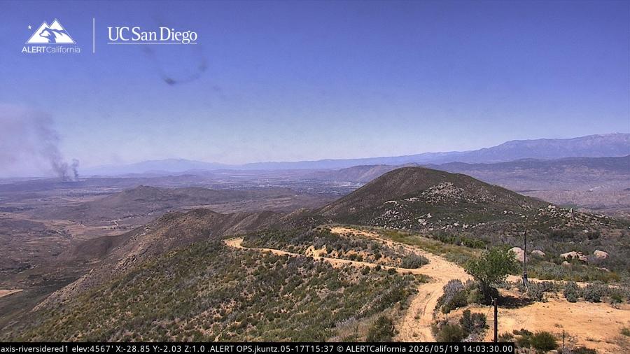 Verona fire: Evacuations underway as new wildfire spreads in Riverside ...
