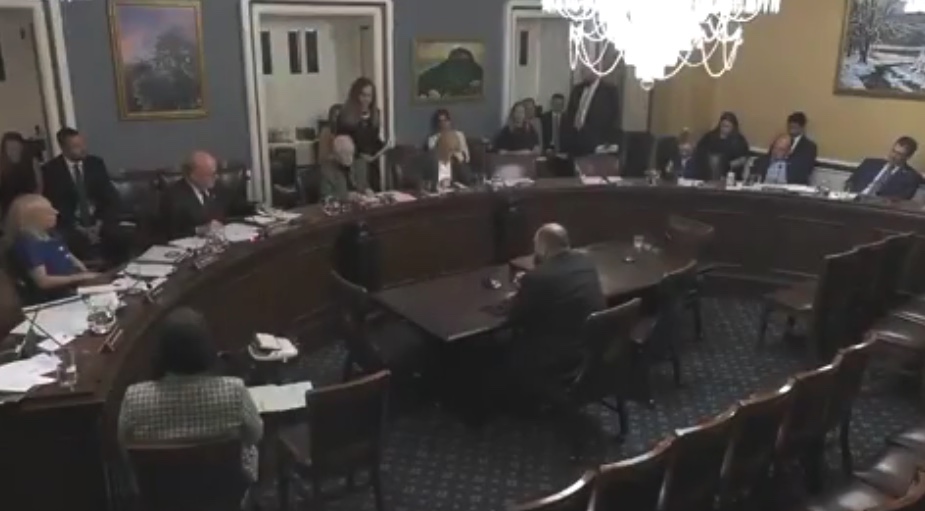 Republicans vote down amendment that would prevent Trump from paying ...