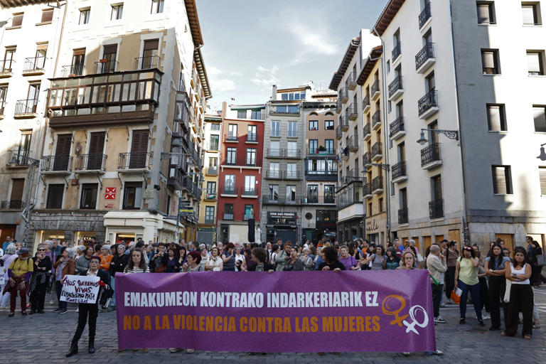 Protestas contra la violencia machista en Pamplona tras la muerte de ...