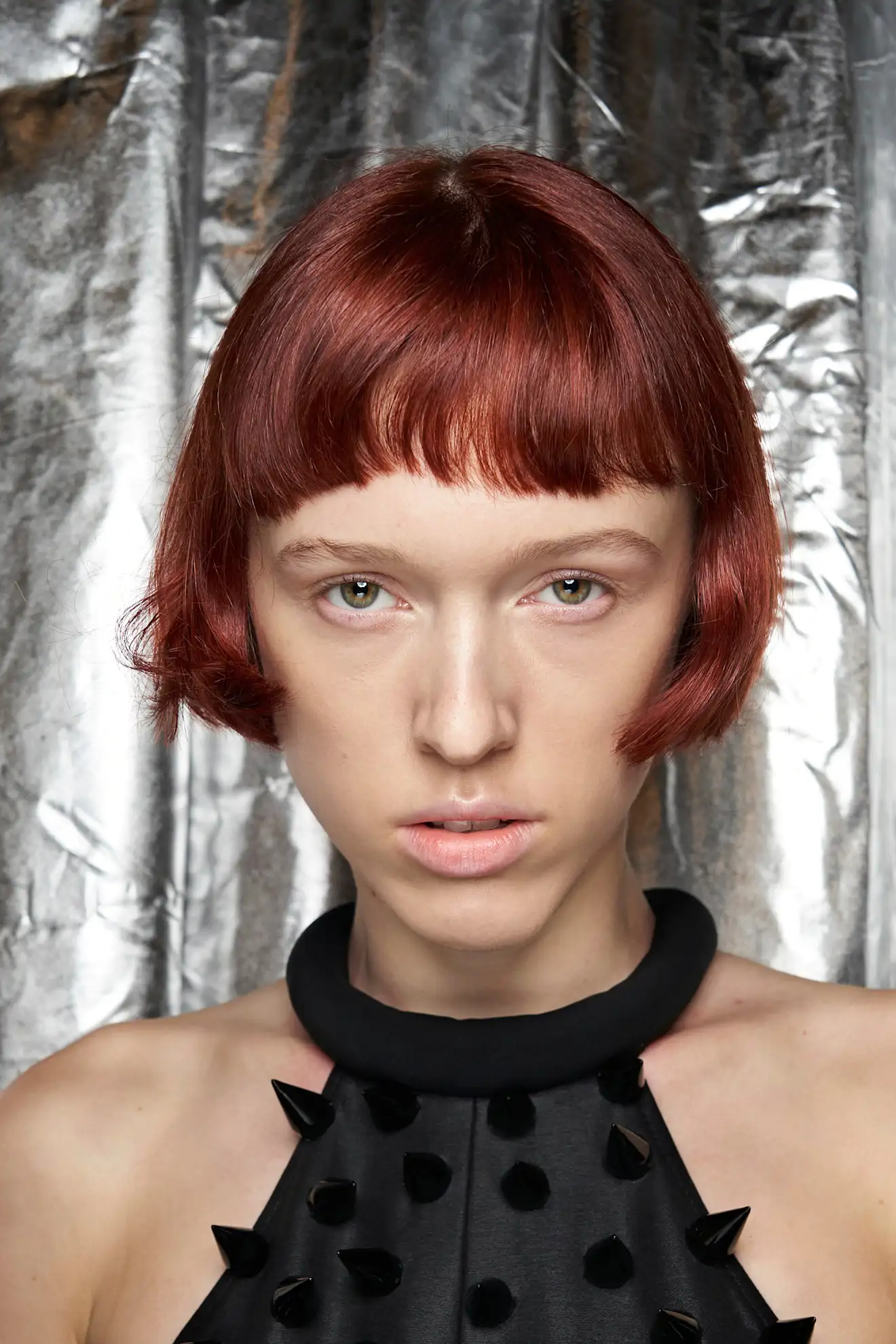 Pelo rojo cereza o “Cherry Girl”: el color de pelo más rejuvenecedor