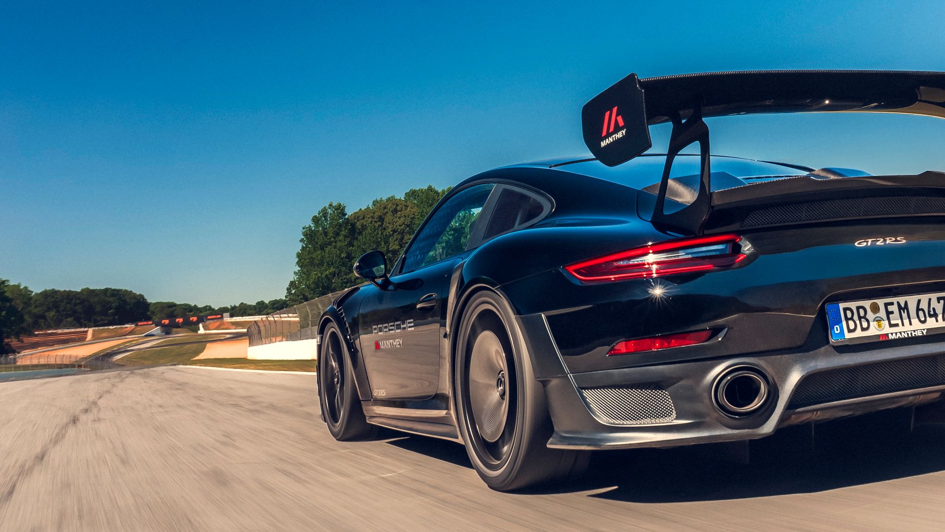 Porsche smashes Corvette ZR1's Road Atlanta record with 7-year-old 911 ...