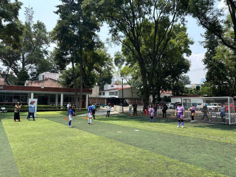 Futbolistas mexicanas buscan ser la primera selección femenil de futbol ...