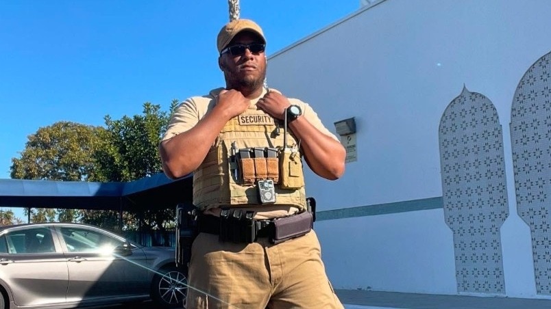 Mosque security guard hailed as hero for saving 140 children in San ...