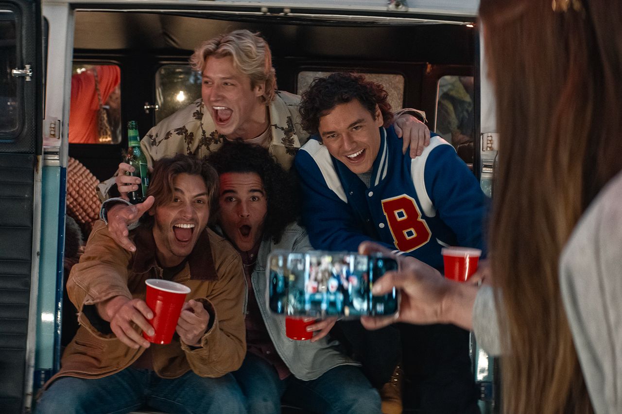 off-campus-star-antonio-cipriano-talks-cast-chemistry-and-the-book