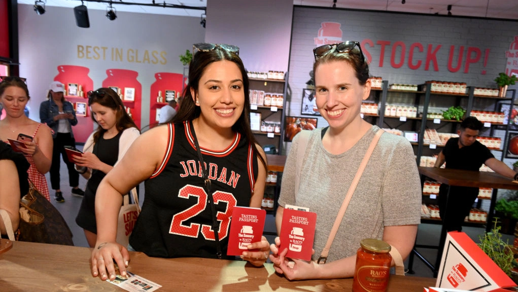Rao’s debuts creamy roasted garlic and peppered parmesan sauces