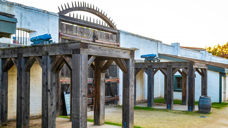 Sacramento's abandoned military outpost is now a historic state park ...