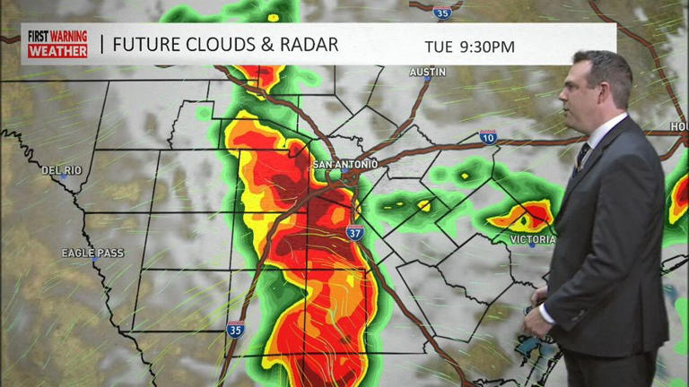 Storm threat increases tonight with risk of damaging winds, hail