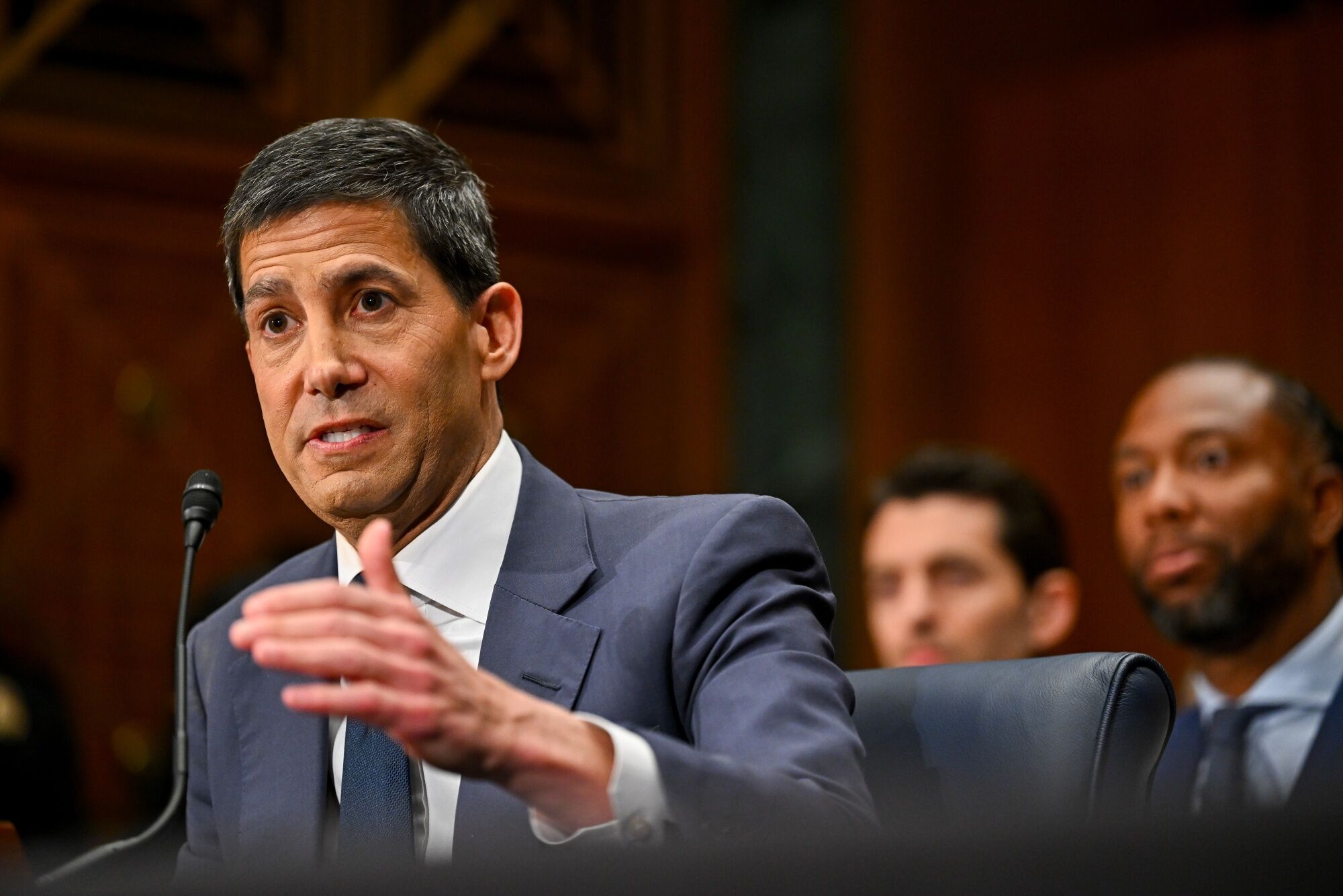 Warsh edges closer to divestment promise ahead of swearing in