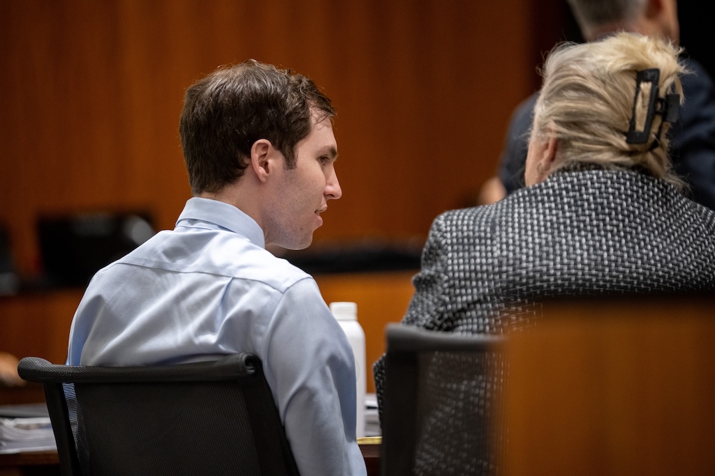 Tyler Robinson’s lawyers push to close key pretrial hearing