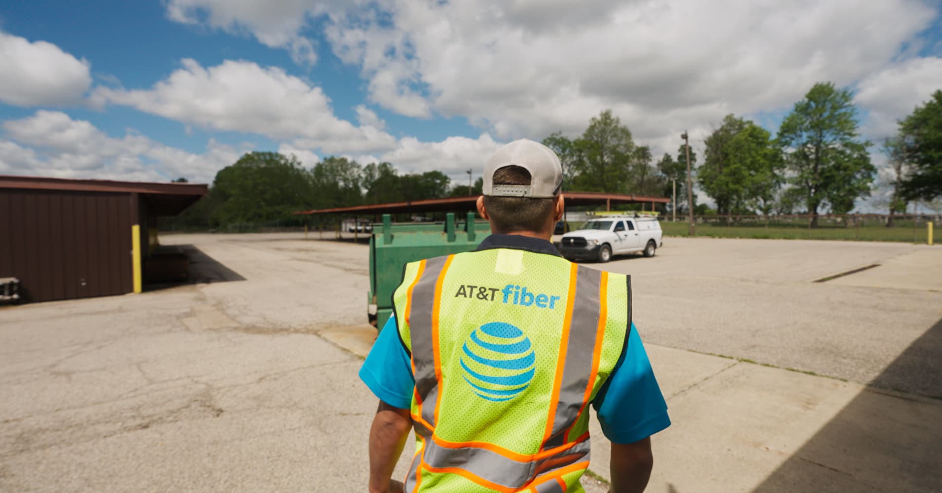 The AI economy is rewriting the American dream — and blue-collar ...