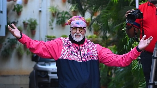 Amitabh Bachchan says he still feels apprehensive if fans will come to ...