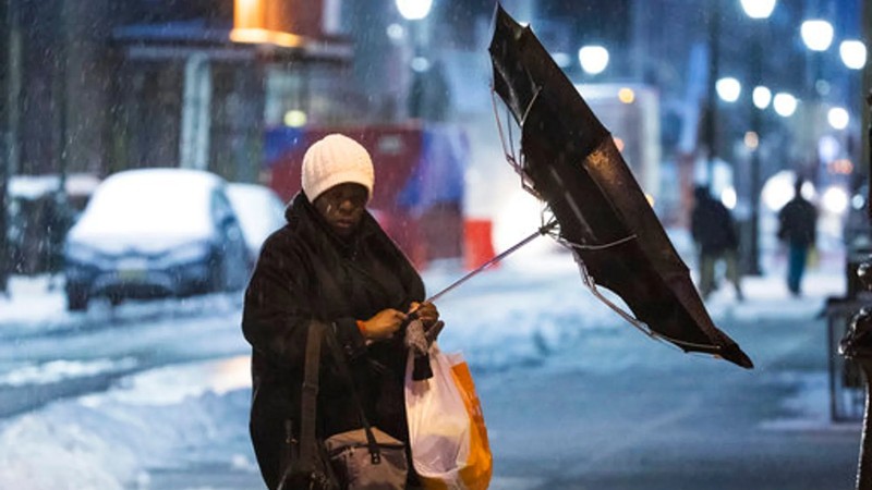 Today's weather: Gale-force winds and scattered showers expected in ...