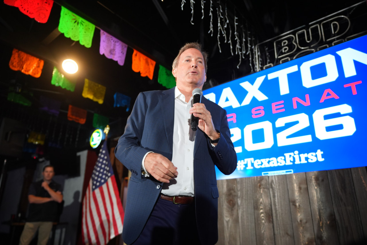 Why Trump bucked his party and made a risky bet on Ken Paxton