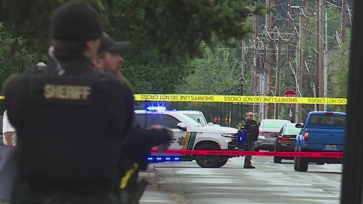 14-year-old turns himself in after Wood Village shooting injures teen