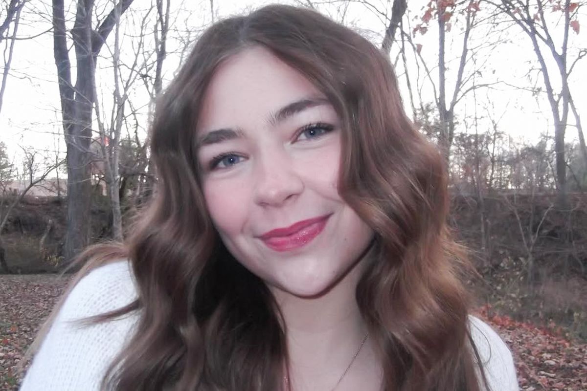18-year-old student dies in crash just hours after graduating from high