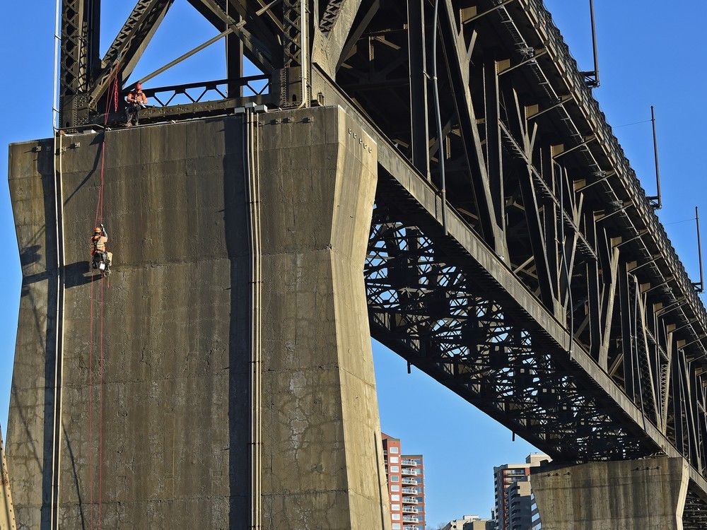 At 113 years old, replacement deadline set for High Level Bridge