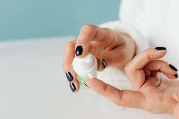 5 retinol myths dermatologists call dangerous