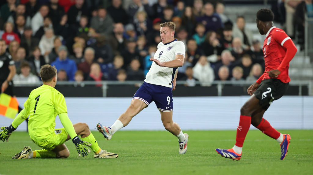 Celtic and Wolves transfer target keen on Hoops move as summer deal won ...