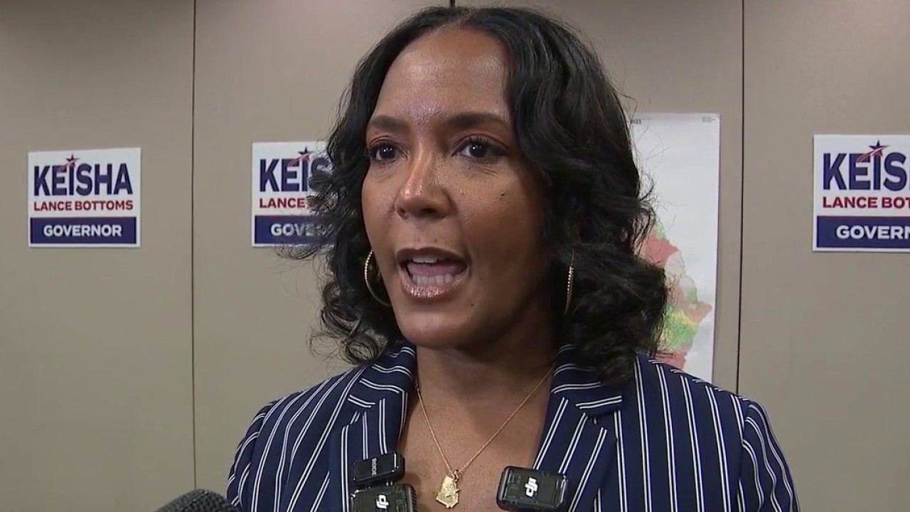 Keisha Lance Bottoms leads early, opponents hope for runoff