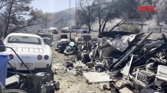 Maxi incendio in California: intere colline completamente bruciate