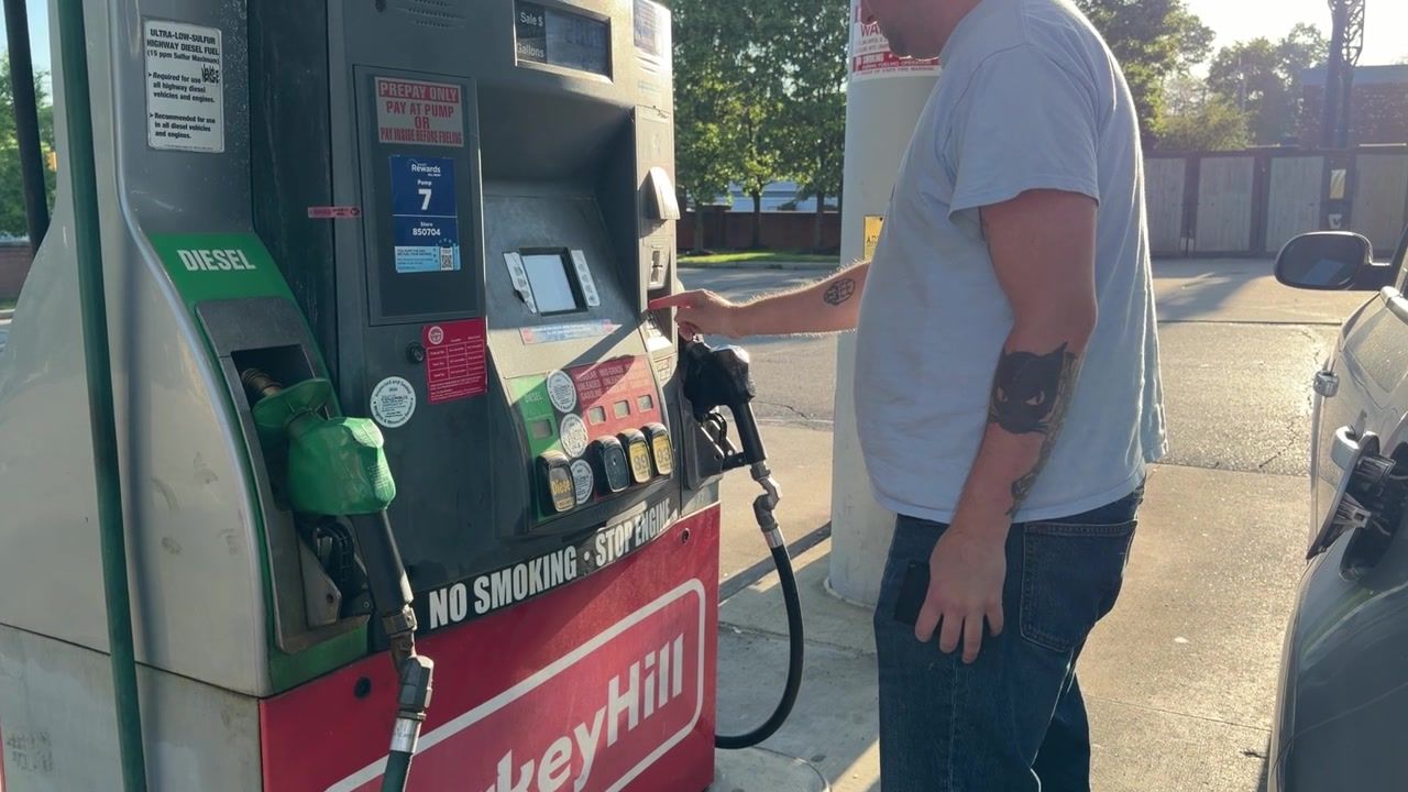 Gas hits $4 per gallon in every US state for first time
