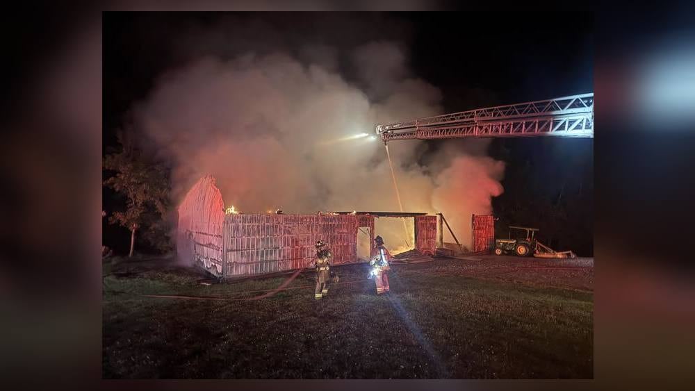 Multiple firefighters respond to area garage fire