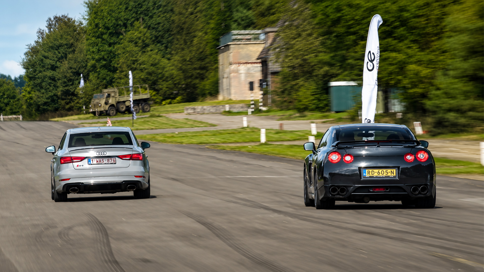 Audi RS3 challenges Nissan GT-R in drag race
