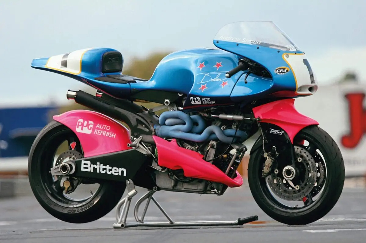 Britten V1000: la moto artigianale che sfidò i giganti del racing