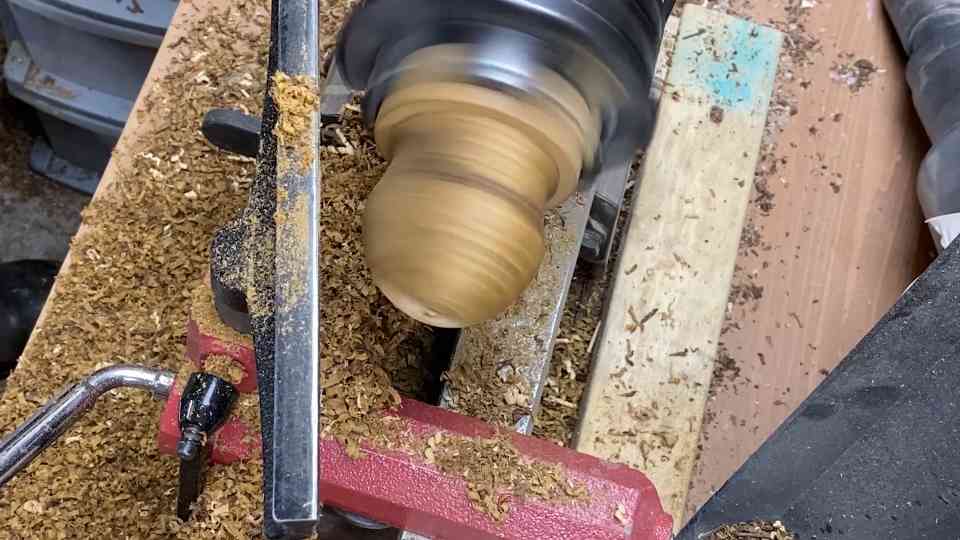 A simple wood blank became a custom gear shift – easy lathe project