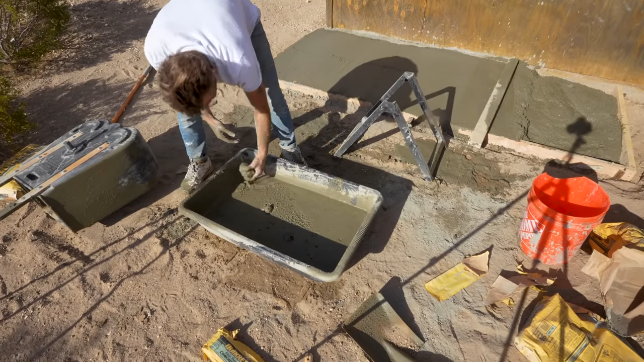 I tried this weird mixer… my neighbor just watched