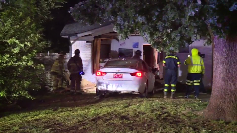 Police search for driver who crashed car into northwest OKC home