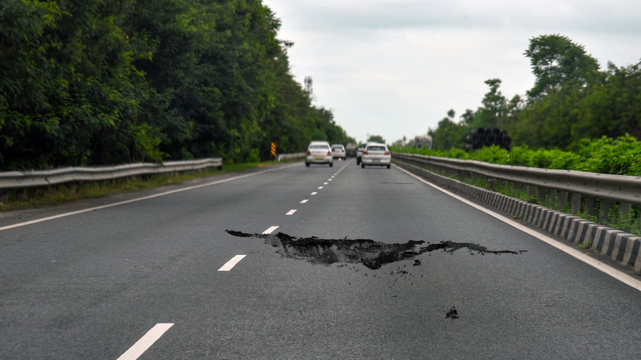 Bihar villagers caught ripping up fresh road, carrying away concrete ...