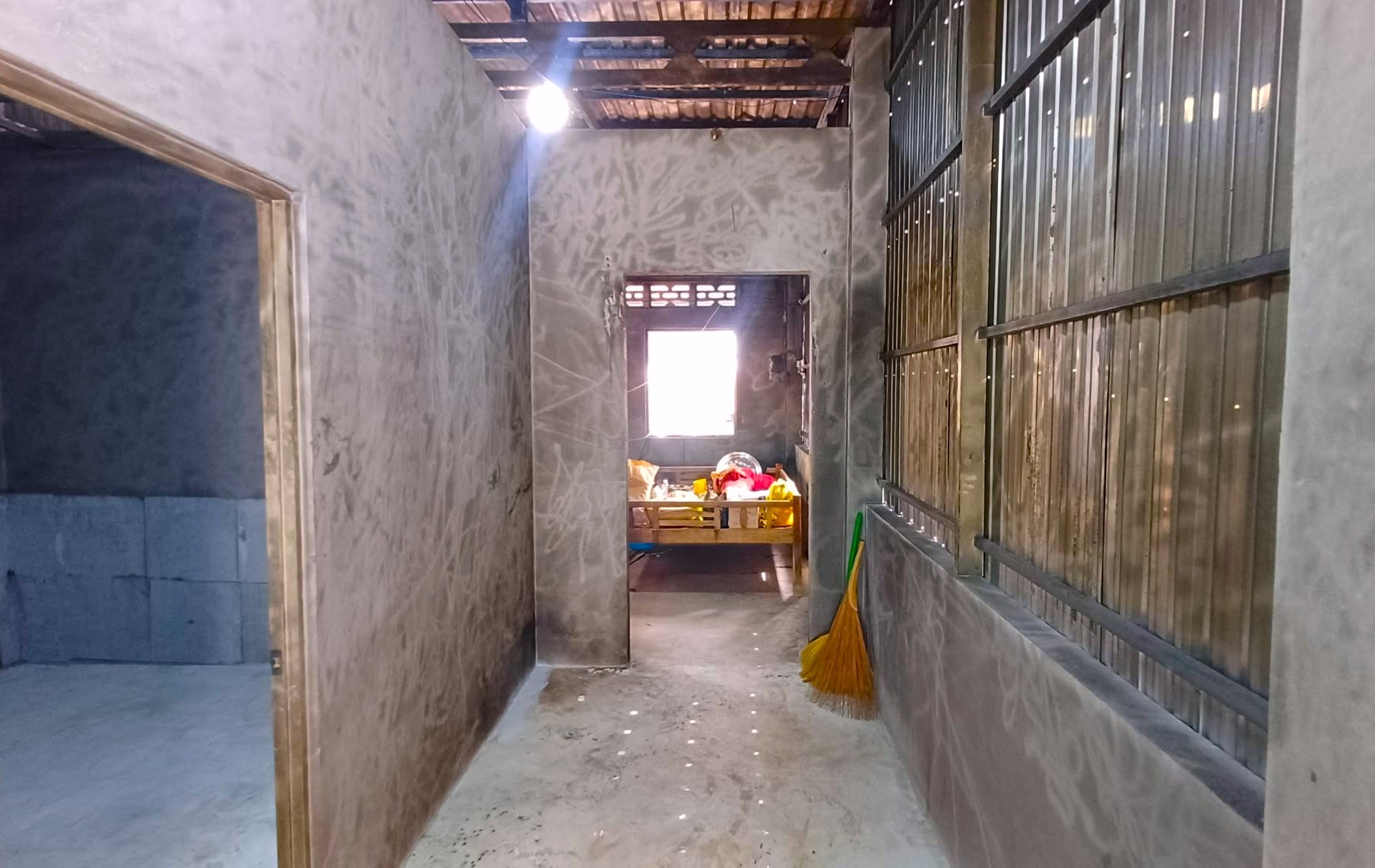 Lời kể của người ông cứu cháu 4 tuổi khỏi căn nhà bị phóng hỏa