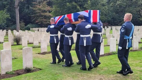 WW2 pilot honoured with hero's burial 86 years to the day he was shot ...