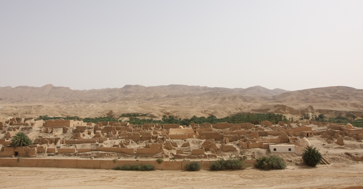 17 world landmarks that feel like a secret even when they are easy to reach