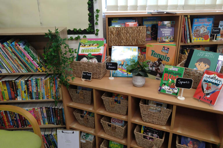 A wonderful addition: Yorkshire poet opens Hanging Heaton school's new ...