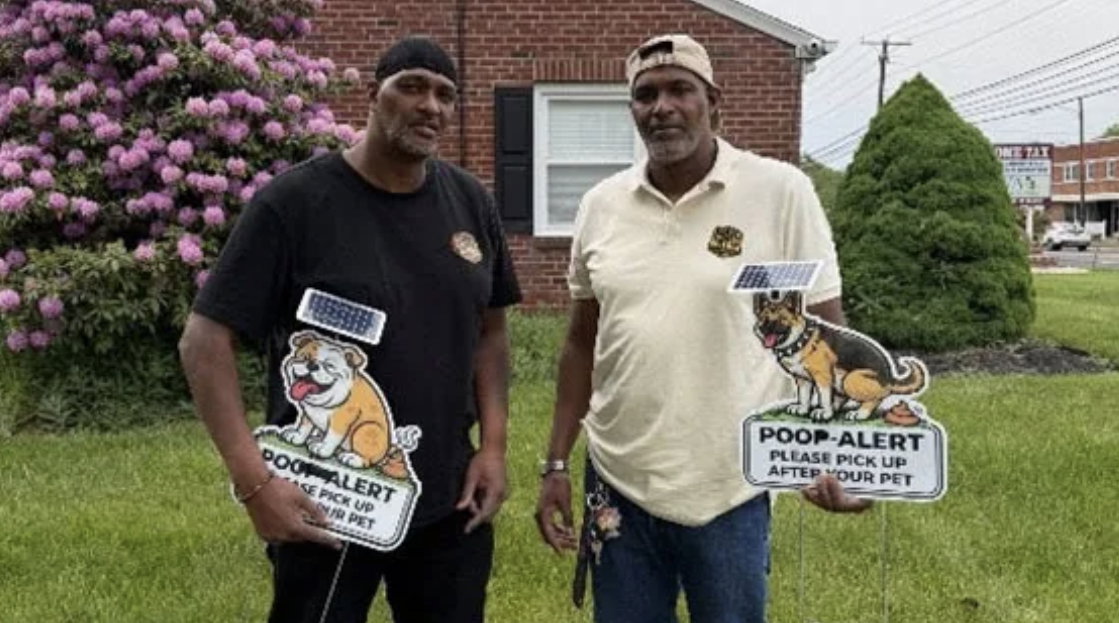 Twin brothers launch motion-activated 'poop-alert' sign to control dog ...