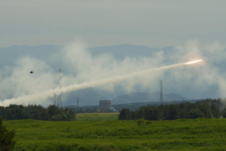 US test fires mobile rocket system near Mount Fuji in rapid 'shoot and ...
