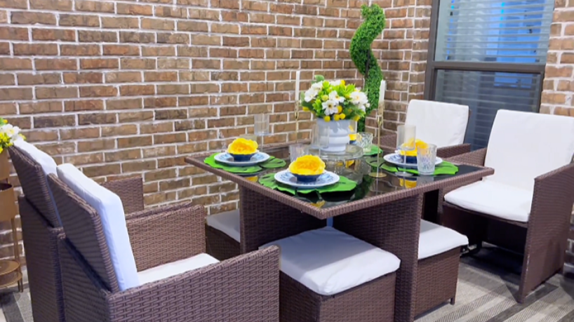 The Easy Spring Decorating Tricks for a Cozy Patio