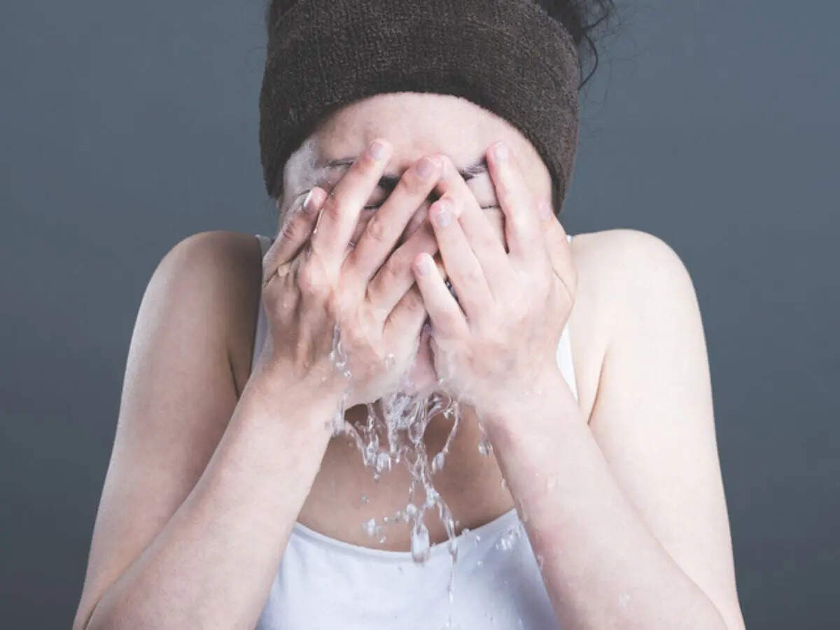 6 simple skincare tips for naturally glowing skin during a heatwave