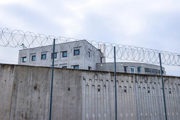 Condamné à 16 mois de prison, il est enfermé depuis 20 ans