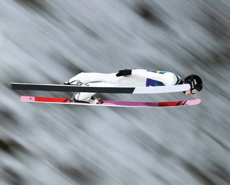 Flight without wings: Lift comes in many forms