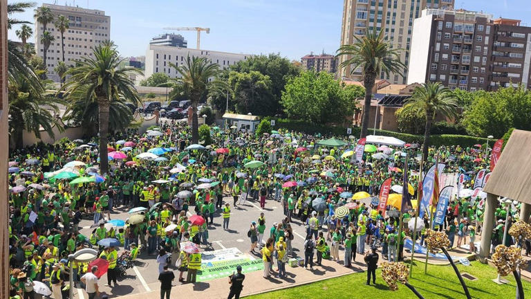 Los docentes rechazan la propuesta de acuerdo del Gobierno valenciano ...