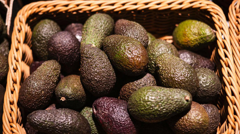 11 fruits that don't belong in your fridge