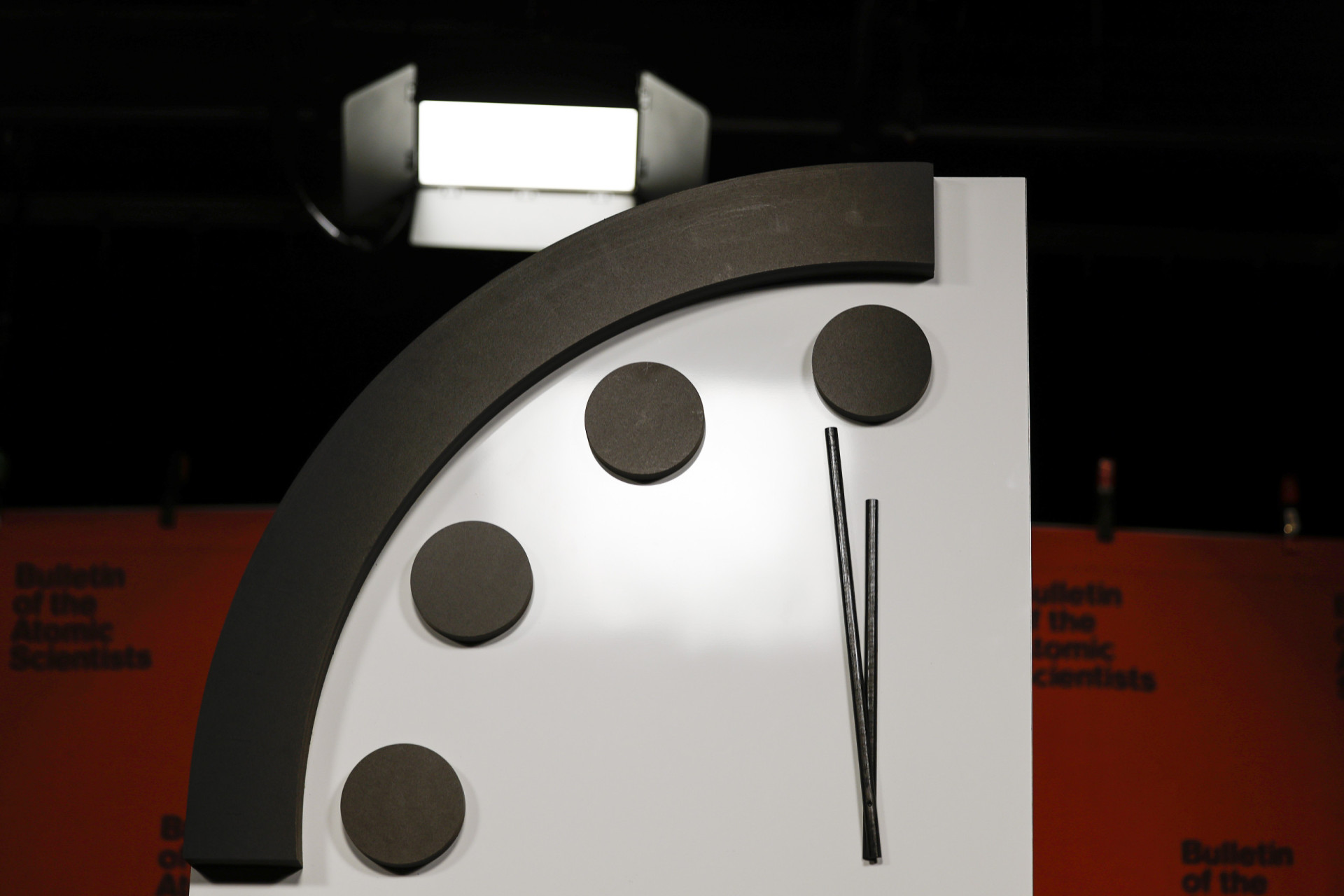 Horloge de l'Apocalypse 2026 : 85 secondes avant la fin du monde
