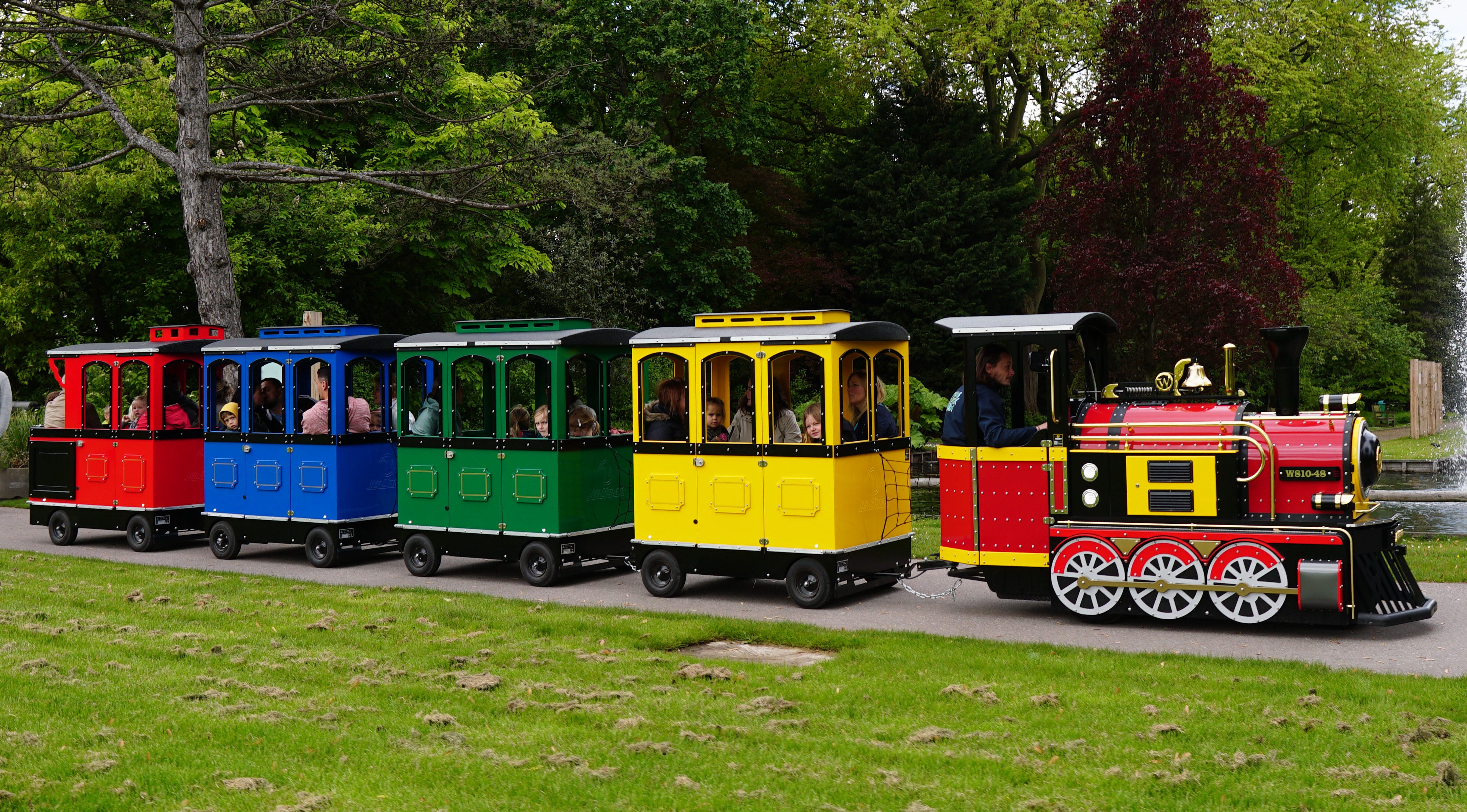 Oshkosh's new Menominee Park train debuts for Memorial Day weekend