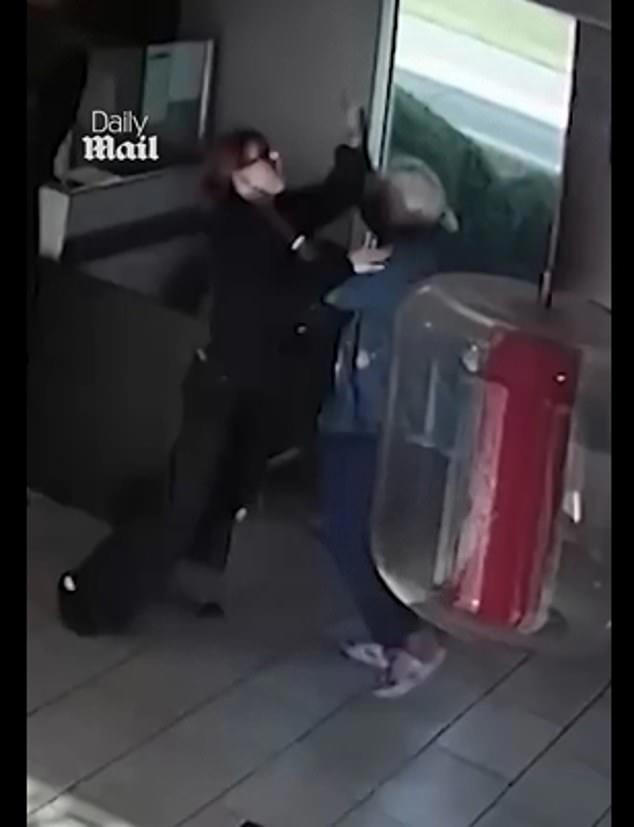 Report: Mom dies of heart attack after 'attacking' Tim Hortons workers