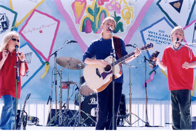 From mainstream to indie